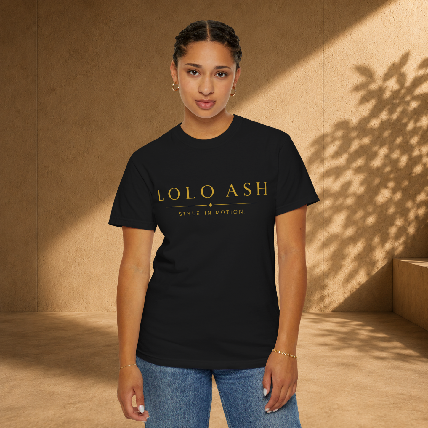 LOLO ASH SIGNATURE WORDMARK TEE