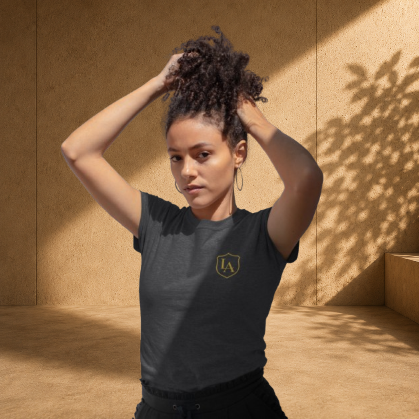 LOLO ASH SIGNATURE CREST TEE